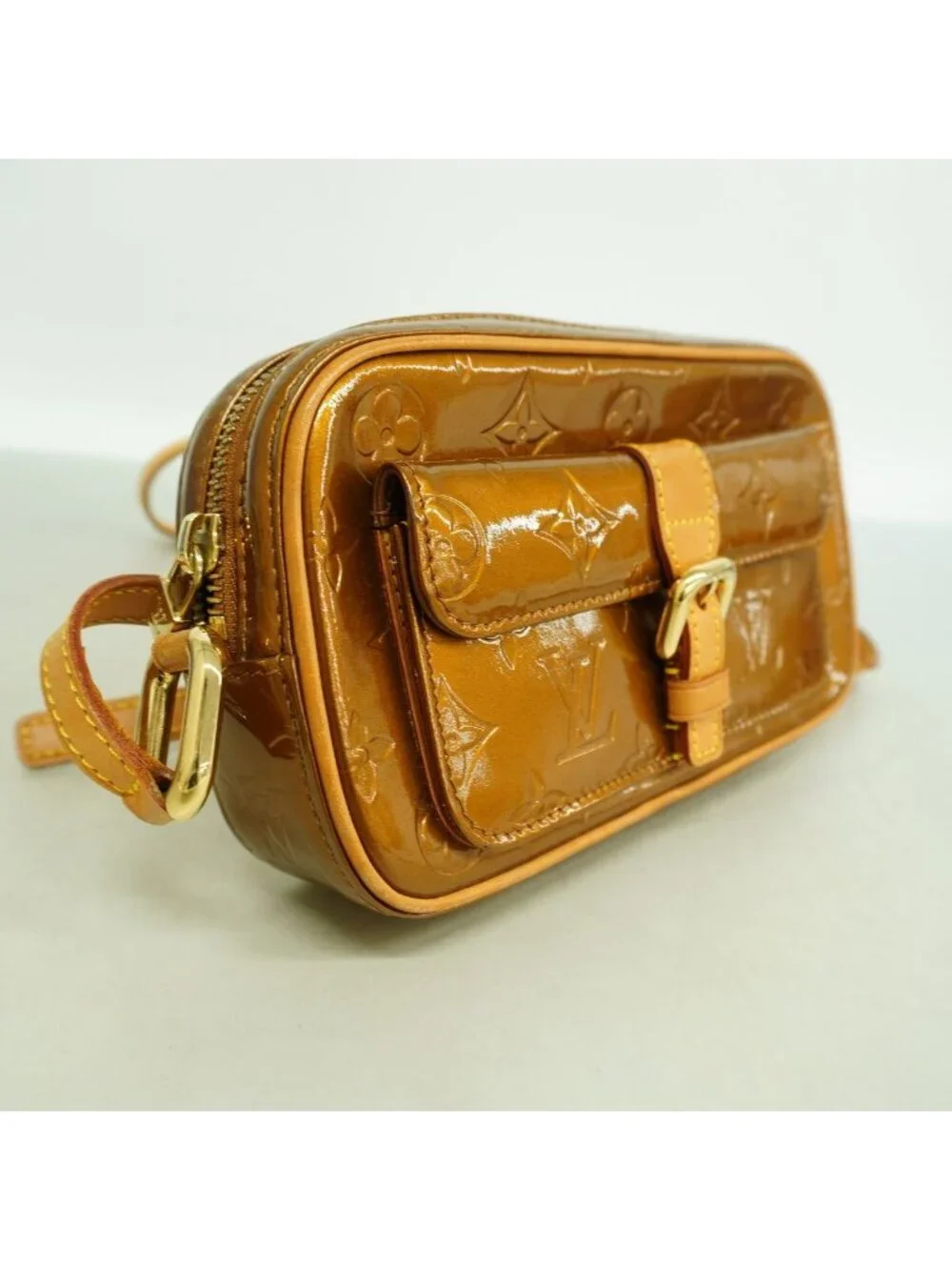 Louis Vuitton Shoulder Bag Vernis Christie MM Blanc